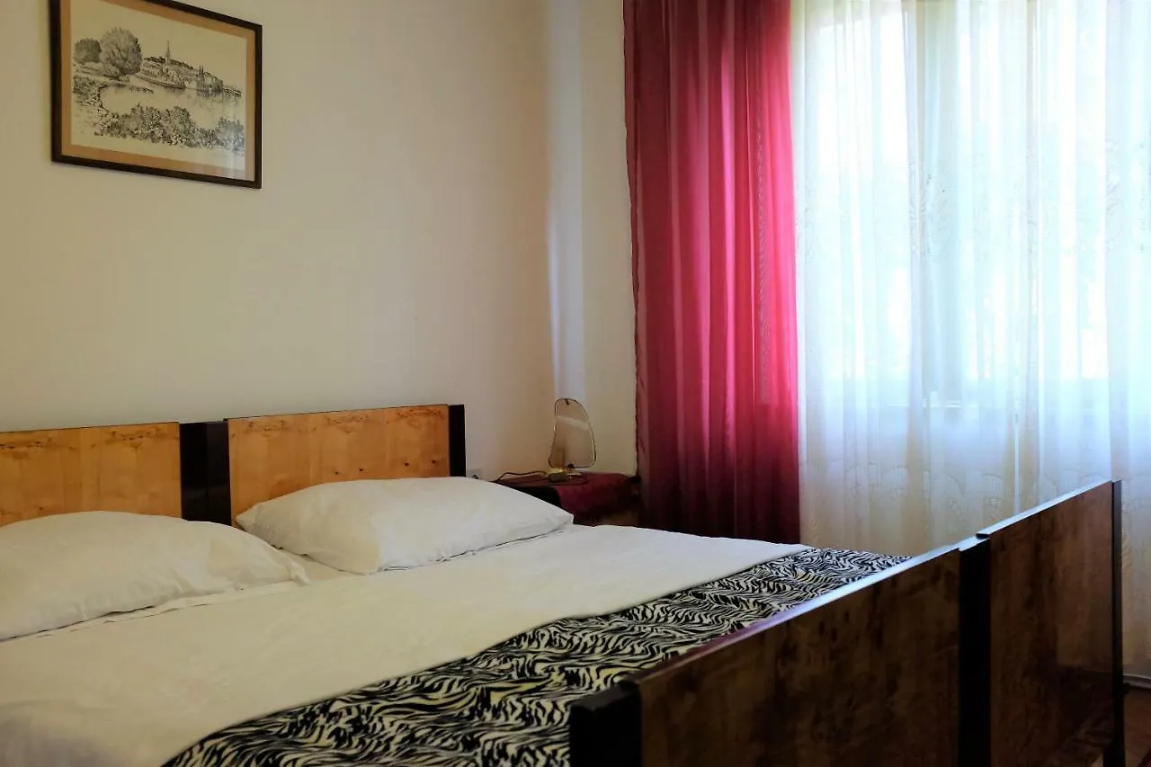 Guest House Lovric Porec Croazia