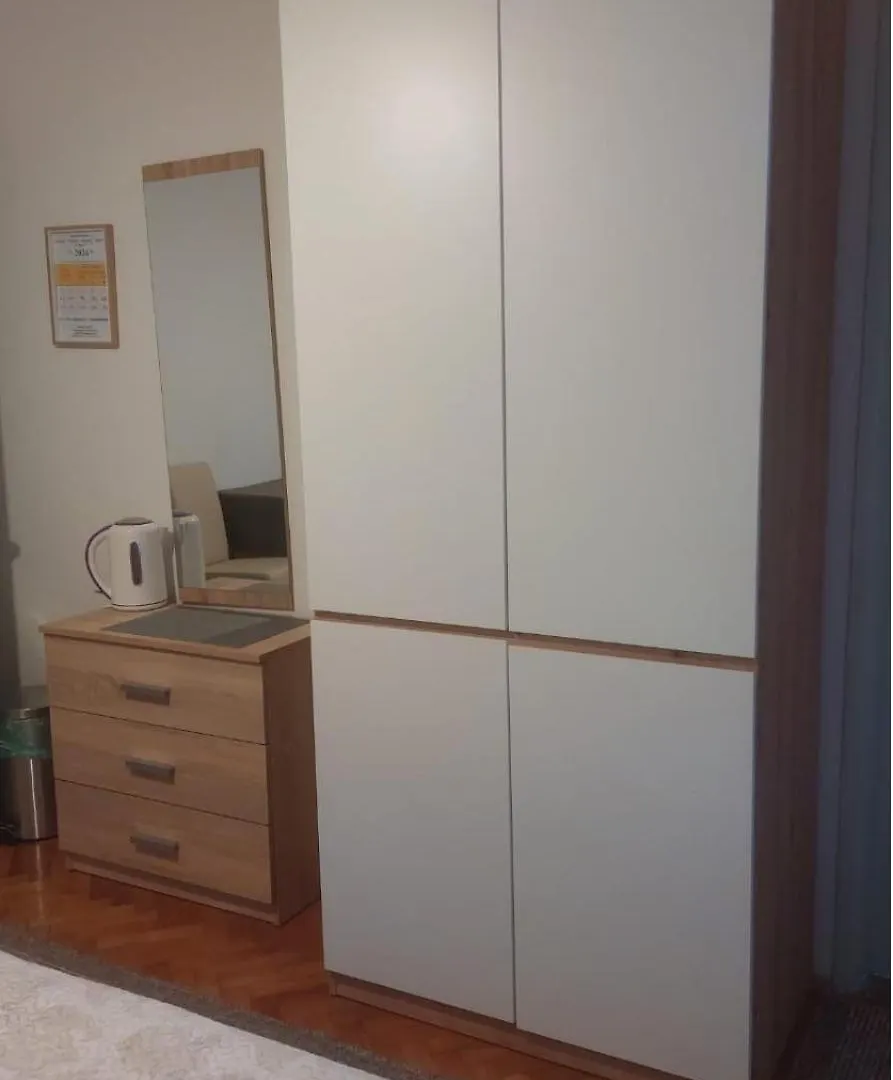 Guest House Lovric 포레치